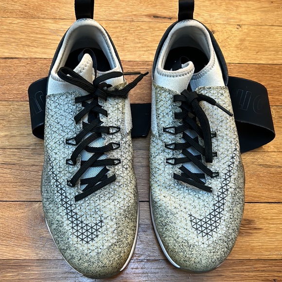 Nike Zoom, GUC, size 6W. - Picture 3 of 7